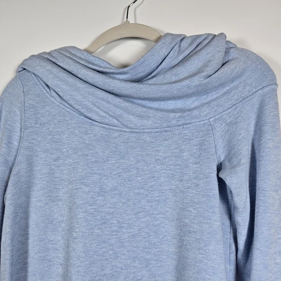 Lilly Pulitzer Belinda Light Blue Long Sleeve Cowl Neck Pullover Top Size Small - Picture 10 of 15
